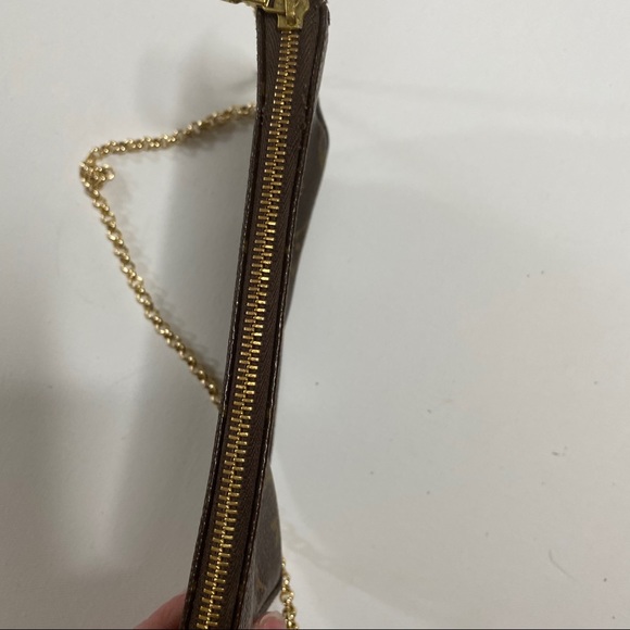 Louis Vuitton mini pochette - Picture 6 of 9